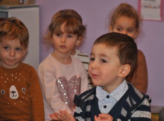 enfants du maternelle 3.JPG